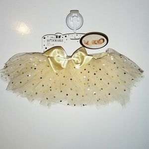 Infant Tutu 0-3Months.  Isn't it So'Dorable😇